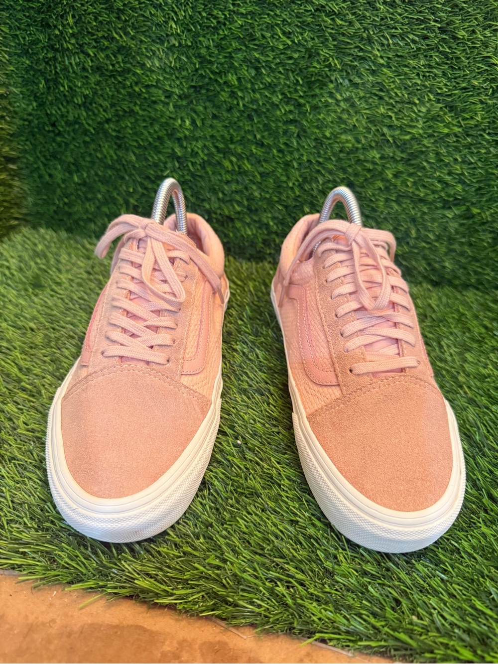 Vans unisex pink suede woven textile, Spanish villa new men 7 women 8.5